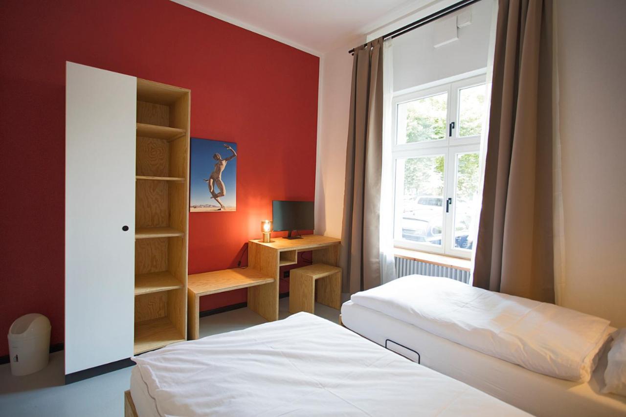 Schillinger-Berlin Am Tempelhofer Feld Aparthotel Exterior foto